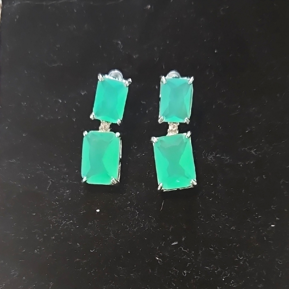 ElegantParaiba Turmalin Drop Earrings